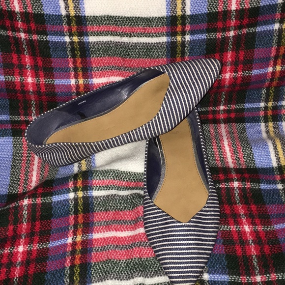 GAP navy and white striped flats - Picture 2 of 4